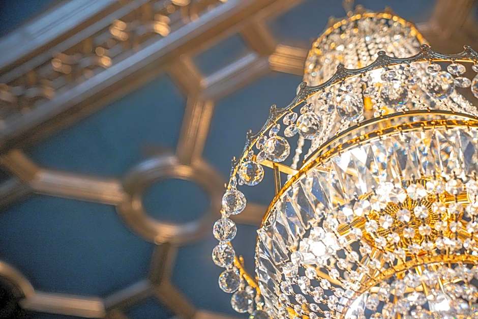 62 Castle Street Hotel