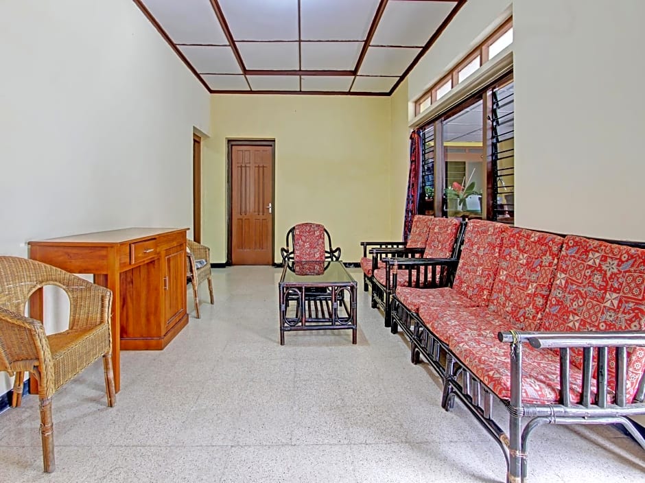 OYO 92534 Fajar Indah Guest House