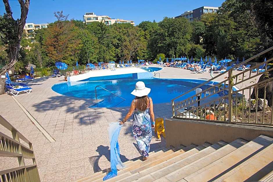 Kristal Hotel - All inclusive - Fully renovated rooms 2025