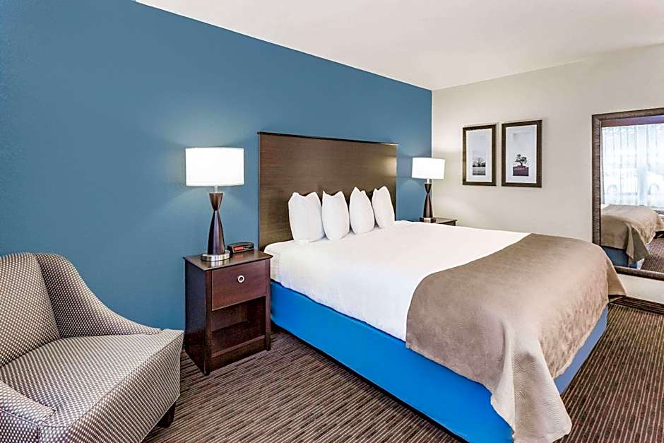 AmericInn by Wyndham Burnsville