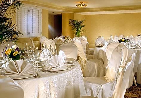 The Melrose Hotel