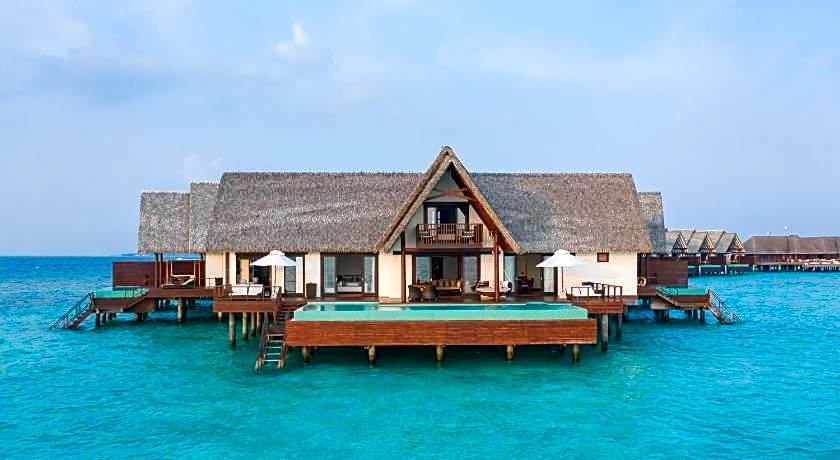 Heritance Aarah - Premium All Inclusive - 40 Minutes away from Male by Seaplane