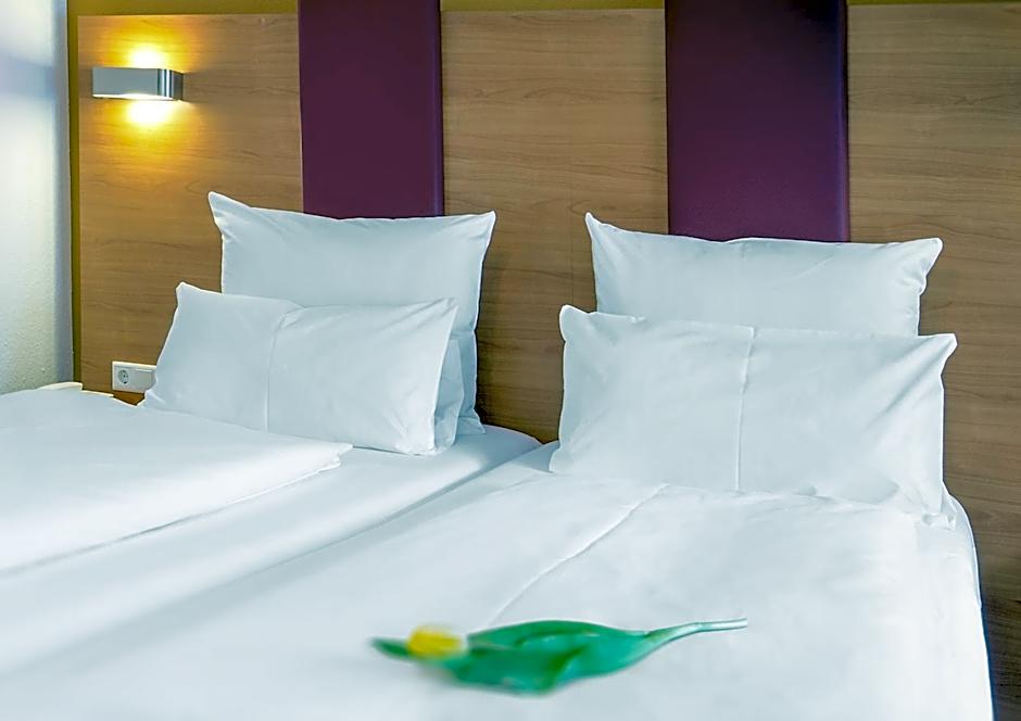 Tiptop Hotel Burgschmiet Garni