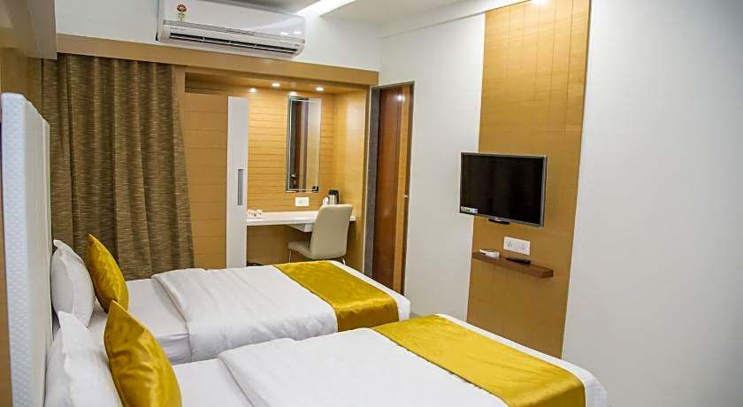 Hotel Orange International