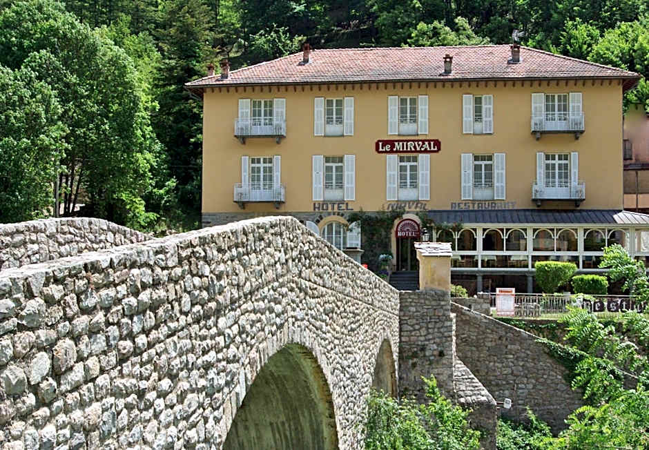 Le Mirval