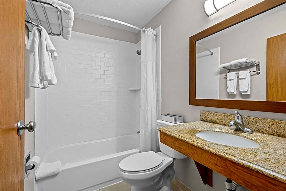 Days Inn by Wyndham Brunswick Bath Area