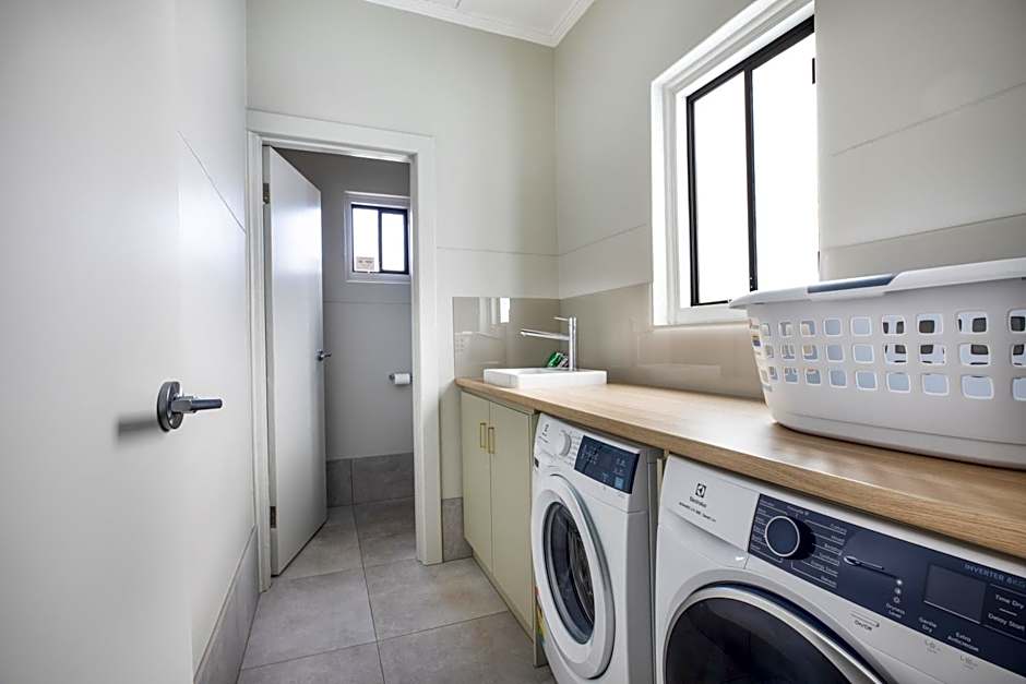 Nightcap at Watermark Glenelg