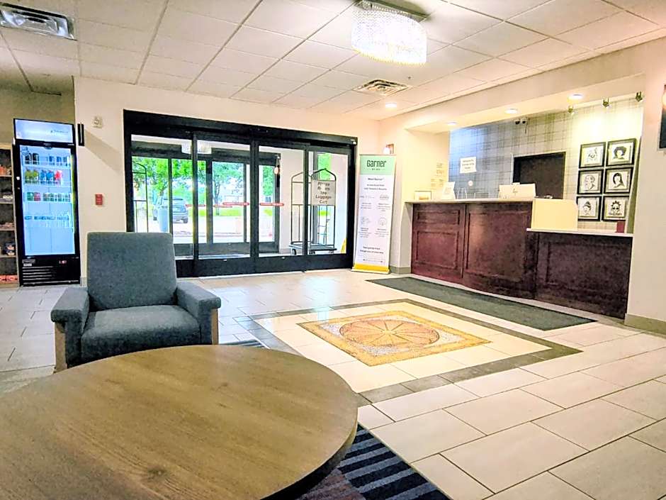 Grander Inn & Suites by IHG