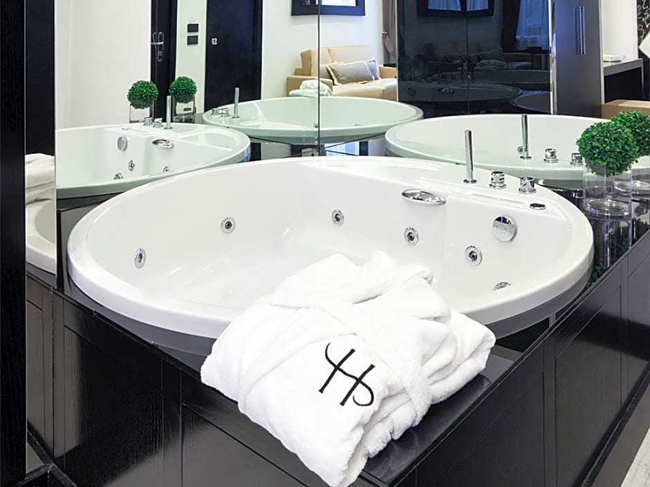LHP Hotel Napoleon