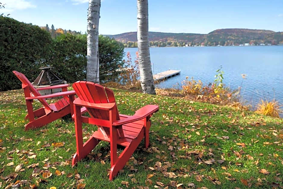 FRONT LAKE hot tub with sunset ski and slide 8p