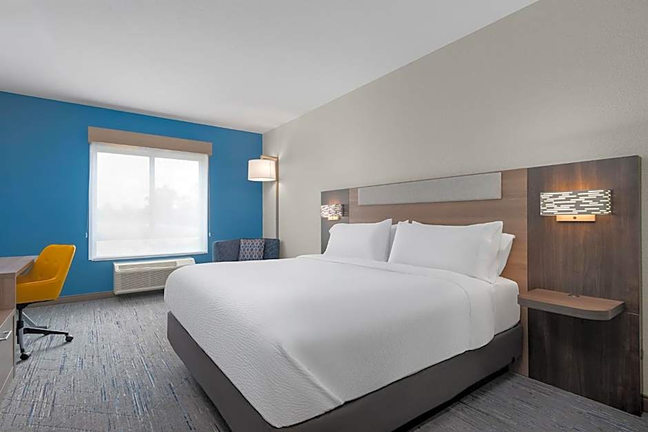 Holiday Inn Express And Suites Alexandria By IHG