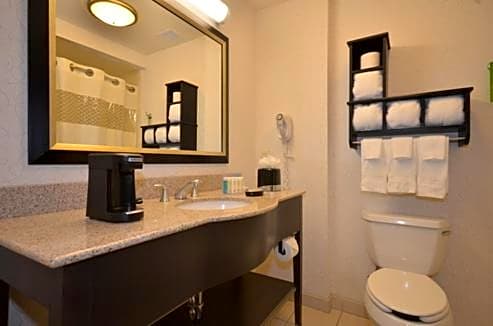 Hampton Inn and Suites Tulsa/Catoosa