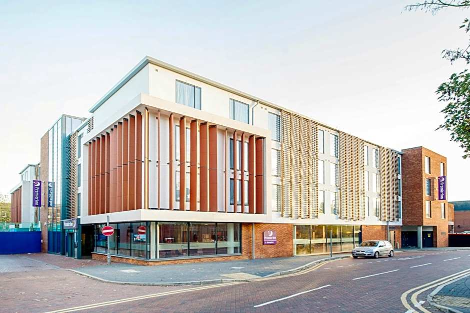 Premier Inn St Albans City Centre