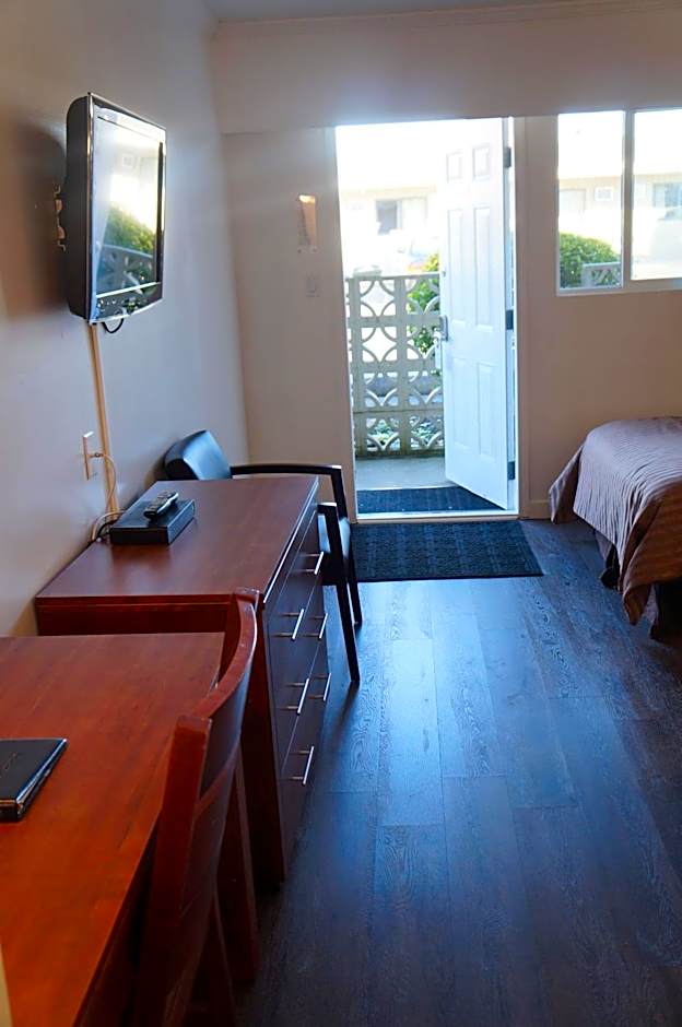 Westward Inn & Suites