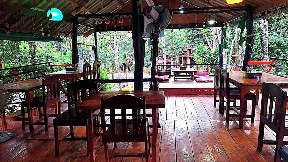 Lanta Maikeaw Bungalow