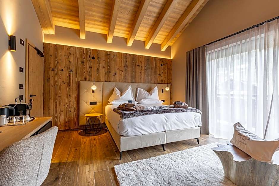 Paradise Lodge