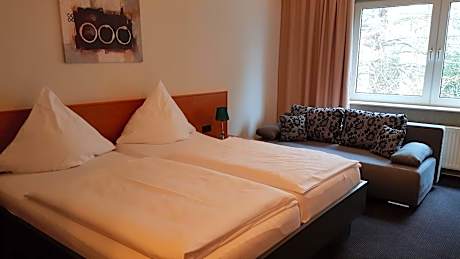 Double Room (1-2 people non-smoking)