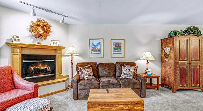 River Mountain Lodge