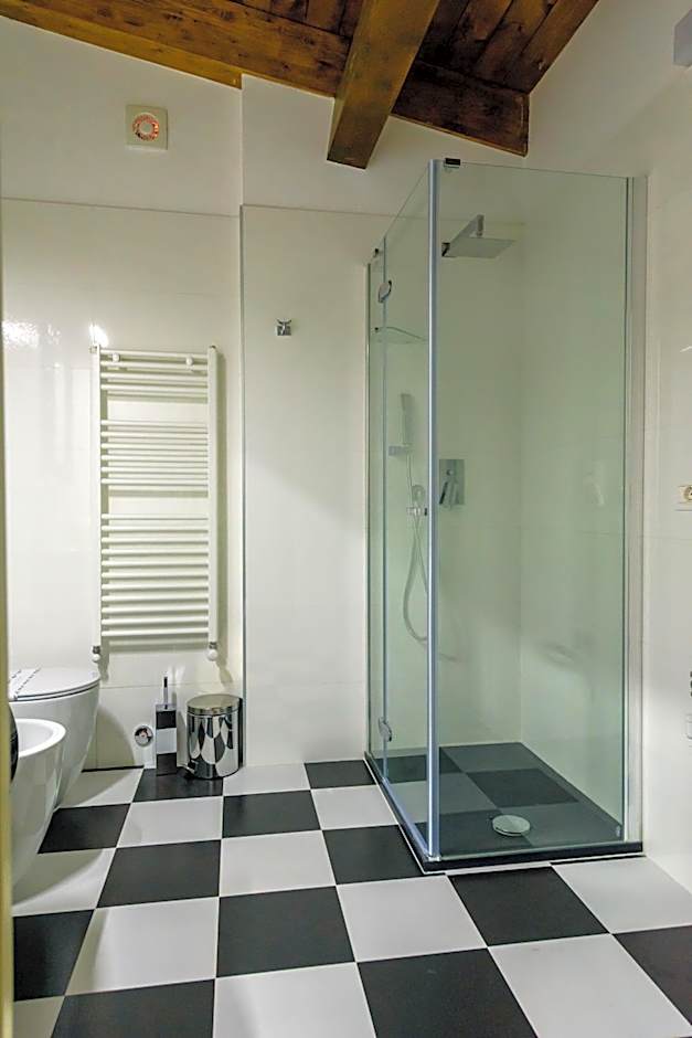 Marie Claire Apartments & Spa