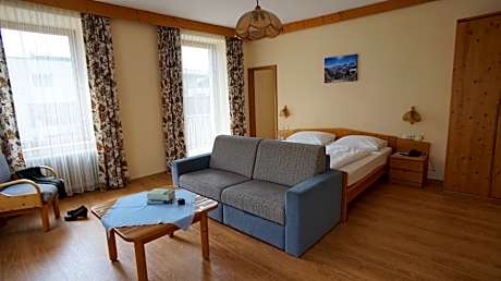 One-Bedroom Apartment with Balcony