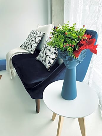 Partenope Hostel and Suites