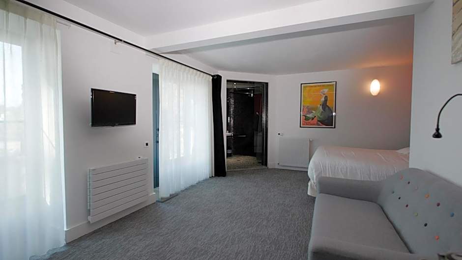Photo 1 of 6 of Suite, Sea View, Terrace