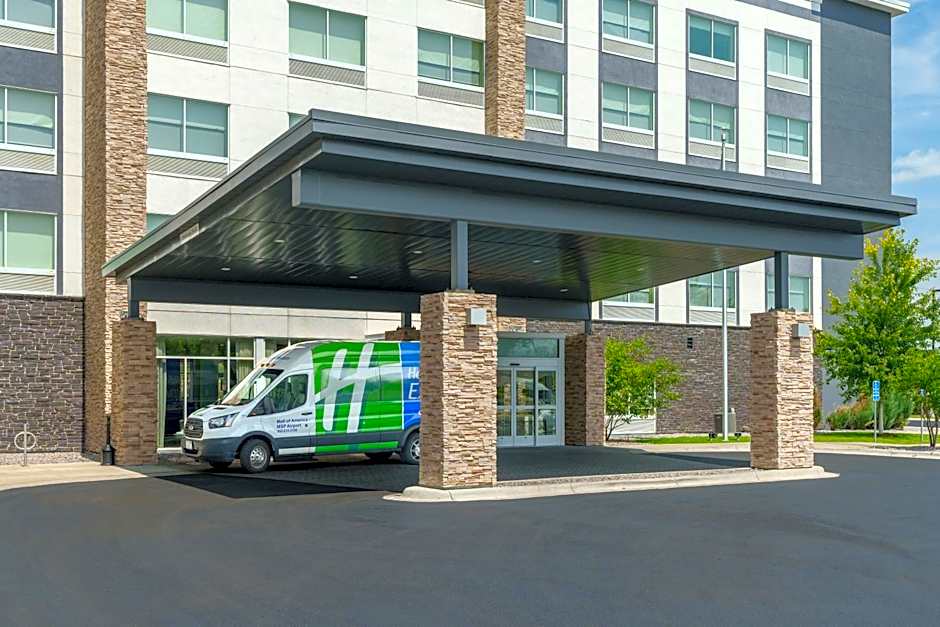 Holiday Inn Express and Suites - Mall of America - MSP Airport By IHG