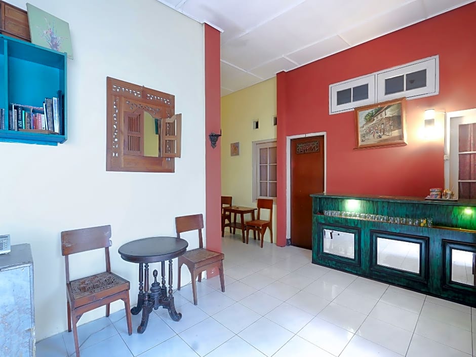 SPOT ON 90272 Istana Griya 1 Hotel