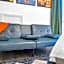 Mid-city Muse W Pool -spacious 5br Minutes To Fq