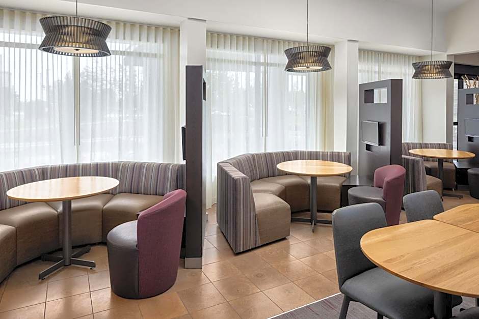 Courtyard By Marriott Chicago Waukegan/Gurnee
