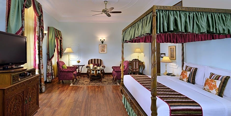 Noor Us Sabah Palace