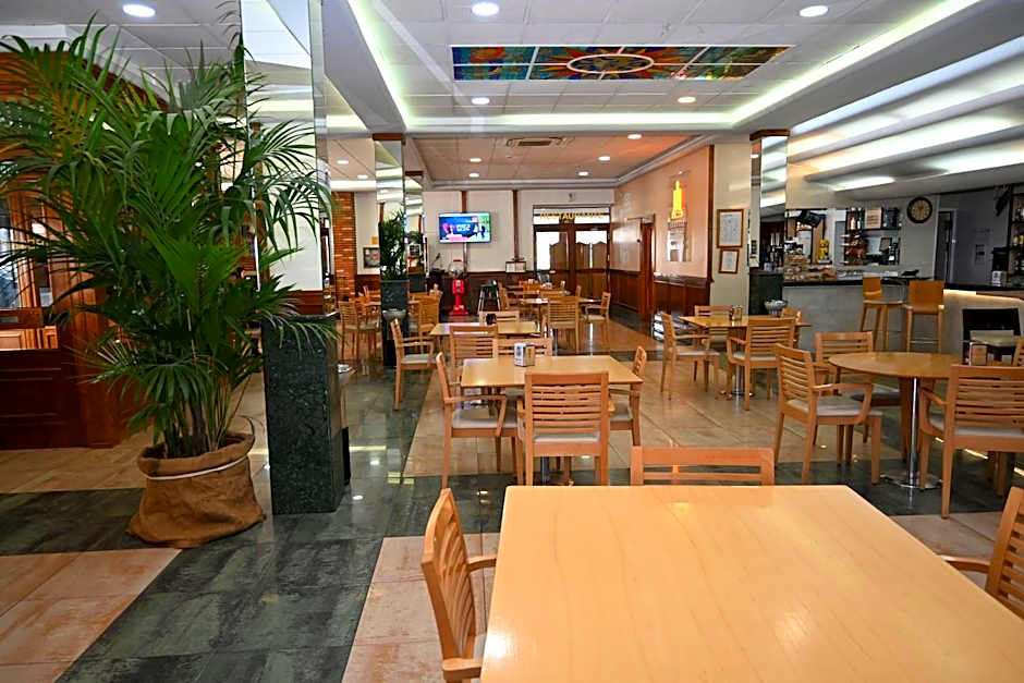 Hotel del Sol