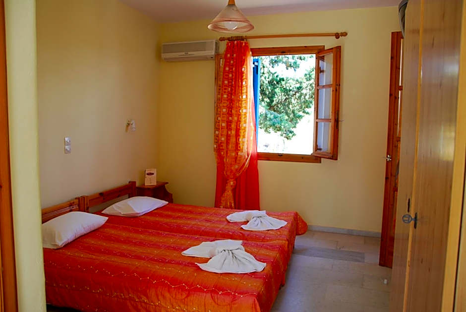 Koulas Pension - Red Lake