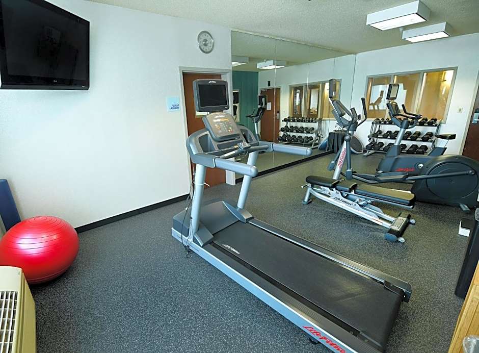 Holiday Inn Express Hotel & Suites Grand Forks By IHG