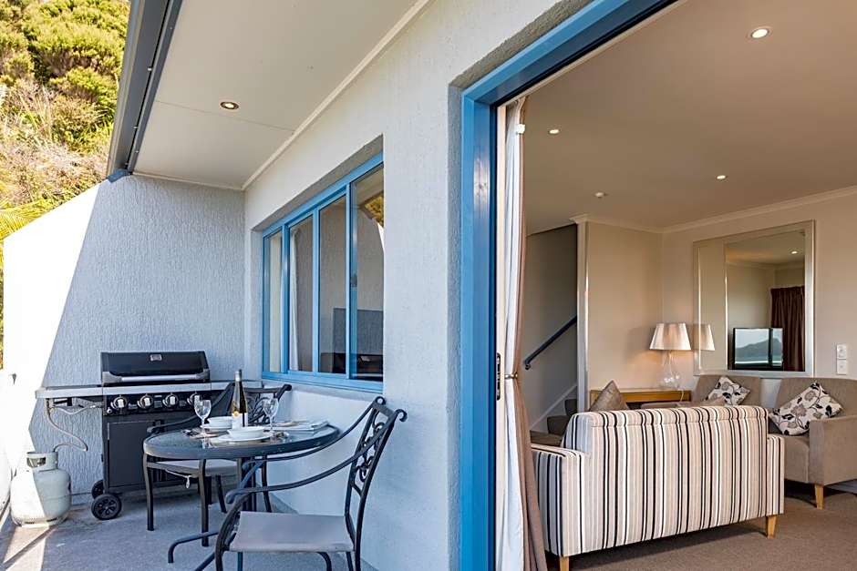 Blue Pacific Apartments