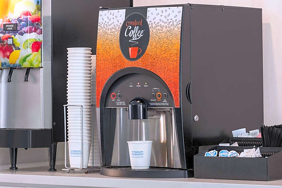 Days Inn by Wyndham Shallotte