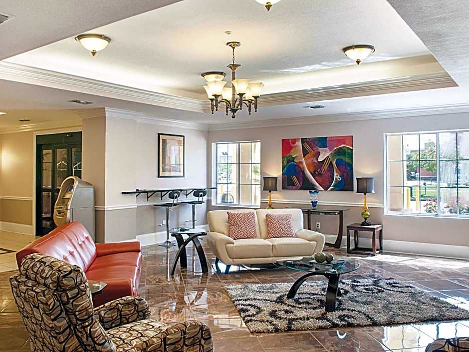 La Quinta Inn & Suites by Wyndham Slidell - North Shore Area