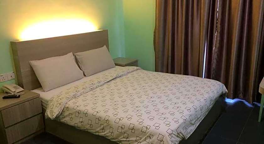 Kozi Hotel - Bukit Indah