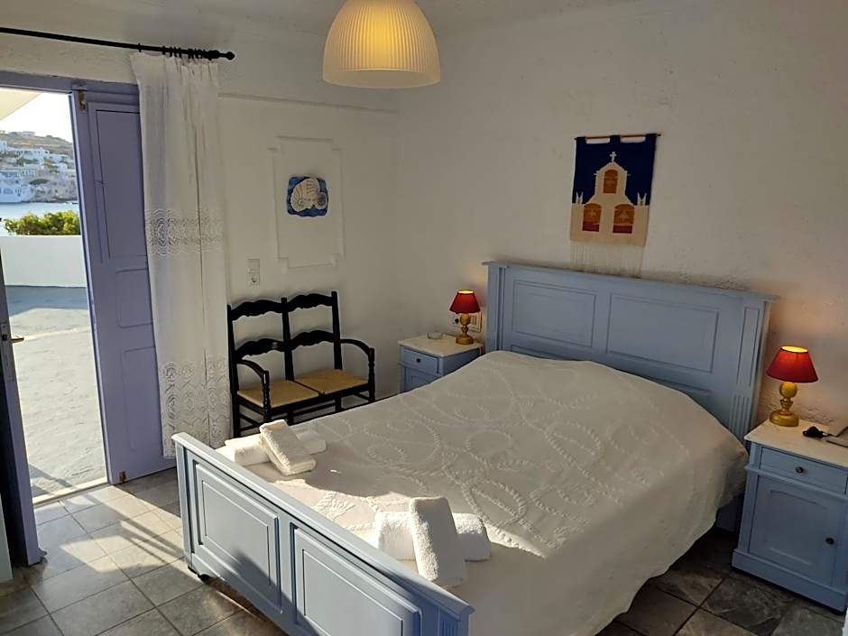 Porto Sikinos Hotel