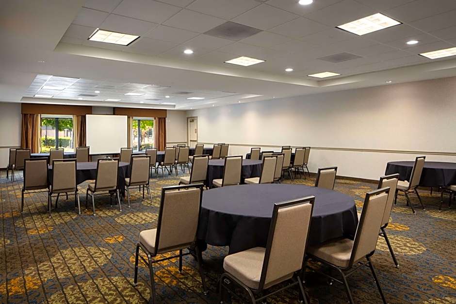 Homewood Suites by Hilton Fairfield-Napa Valley Area