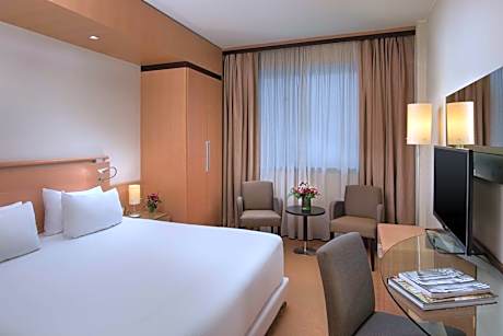 Family Connecting Room with Extra Bed (4 Adults + 1 Child)