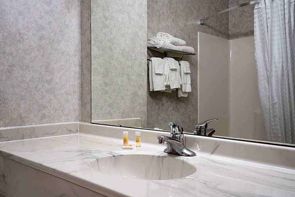 Days Inn by Wyndham Fargo/Casselton