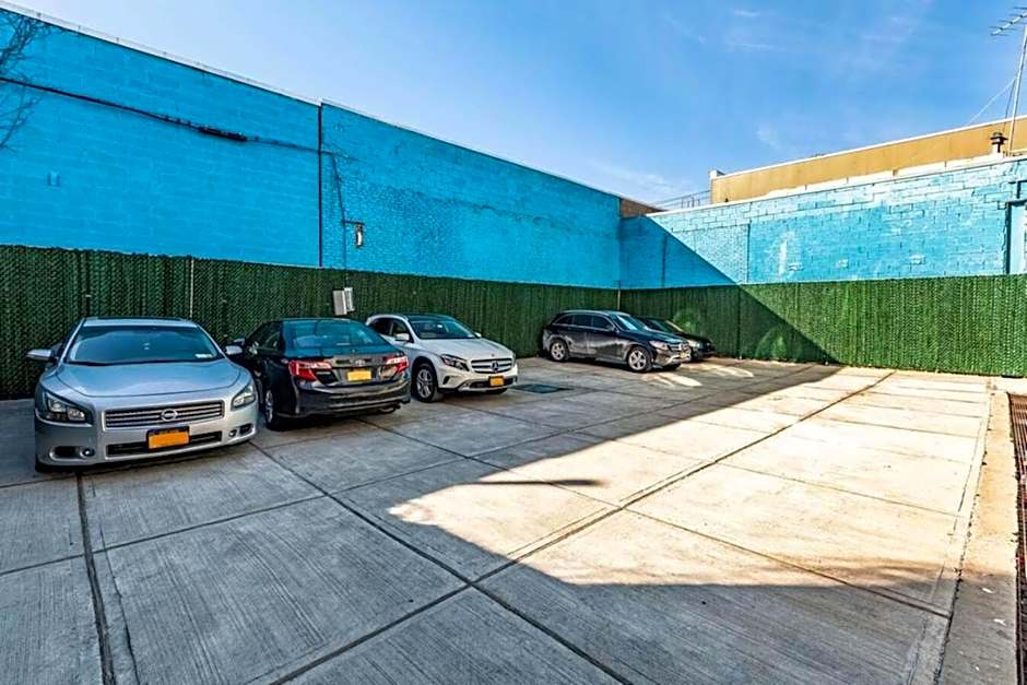 Umbrella Hotel Brooklyn