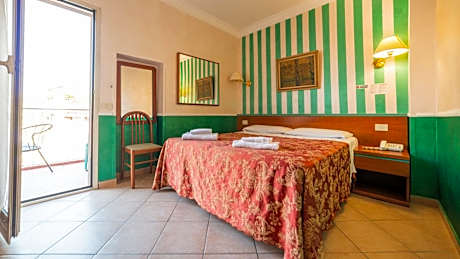 Deluxe Double or Twin Room with Balcony