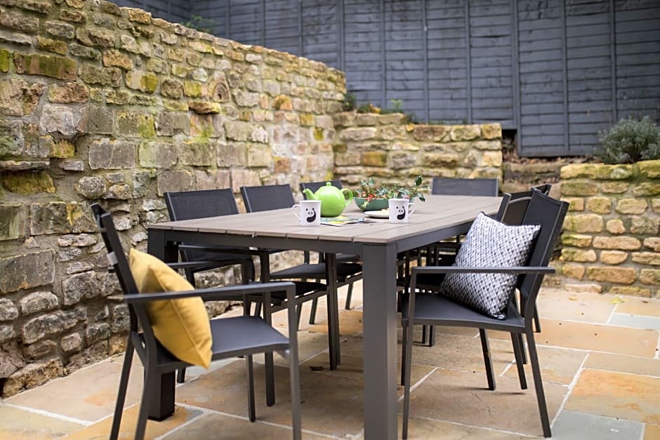 Locksbrook Lodge - Hot Tub - Spacious Outdoor Space