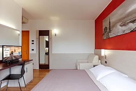 Triple Room with Balcony