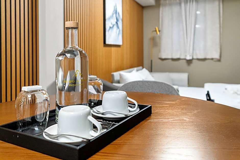 BERG & BERG HOTEL - Kerns Self-Check-in