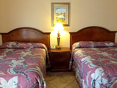Deluxe Double Room (2 Adults + 1 Child)