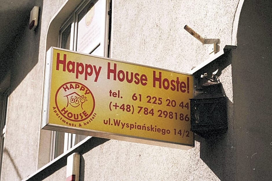 Happy House Hostel