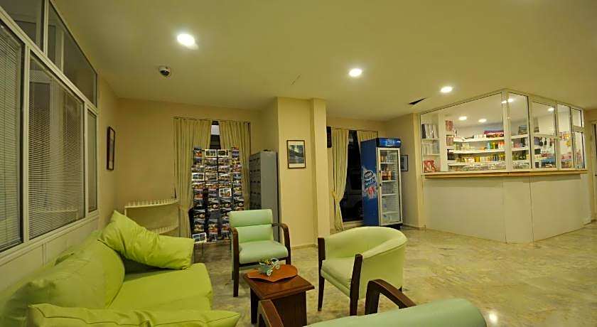 Amos Hotel